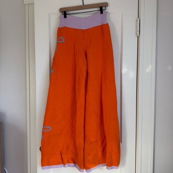 verconiik knit bow pants, worn once - Picture 2 of 4